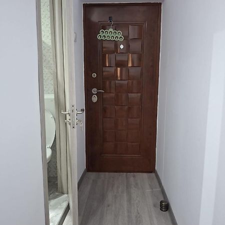 Anna Home Римніку-Вилча Екстер'єр фото